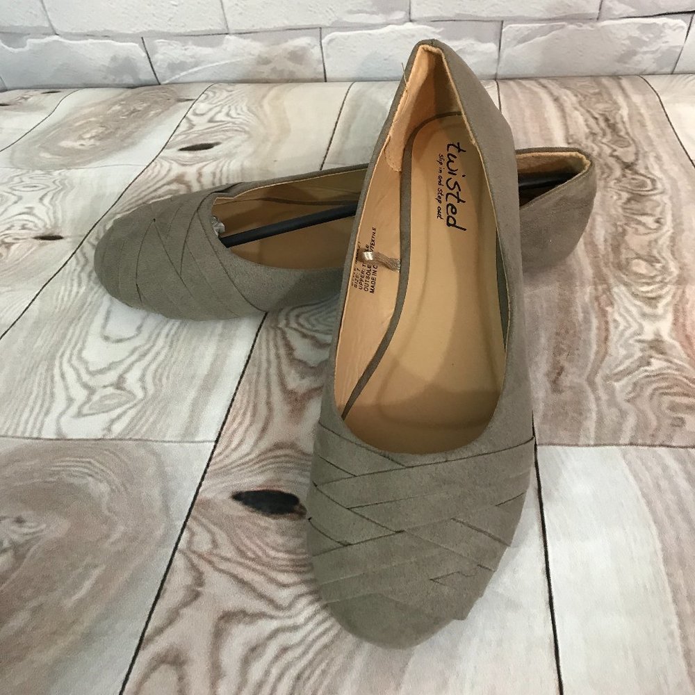 Women's Twisted Sarah Flats